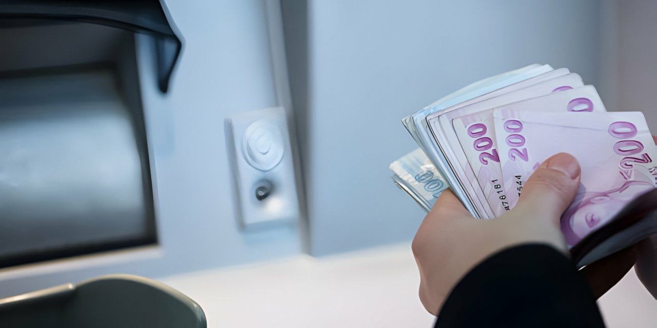 ATM'lerde Yeni Dönem Resmen Başladı: O Paraları Artık Yatıramayacaksınız